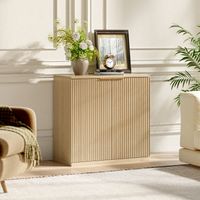 Armoire moderne à rangement, avec une façade ondulée et des poignées en métal. Armoire multifonctionnel, Couleur naturelle, décor en bois de chêne. Dimensions : 60x30x70 cm