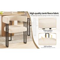 Matériau en peau de mouton de haute qualité (4 pièces). Chaise pour les repas, chaise pour se maquiller… Chaise ergonomique. Chaise élégante et luxueuse. Dossier incurvé, couleur beige/brun.