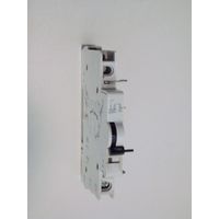 Contact auxilliaire h/s pour disjoncteur CP GE POWER 676580
