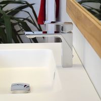 Mitigeur de lavabo chromé, Saona