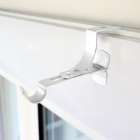 Store Menuiserie – Supports de tringle à rideaux sans perçage – Blanc – Diamètre 28 mm – Fixation par pression sur coffre de volet roulant – Lot de 2