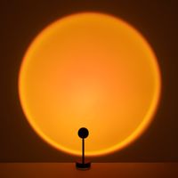 Barcelona Led – Lampe à poser effet coucher de soleil 5W – Projection réglable 180° – Température de couleur 1800K – Design moderne et compact