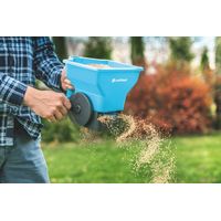 Cellfast – Semoir à main pour épandage de gazon et fertilisation – Manivelle rotative pour dosage précis – Largeur d'épandage 3,6 m – 42204