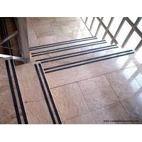 ANTIDESLIZANTE ESCALERA CAUCHO ADH.28 1 M.GRIS
