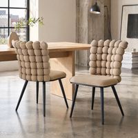 Sedia da pranzo in velluto cammello con schienale a catena di sfere, gambe in metallo nero, stile minimalista moderno
