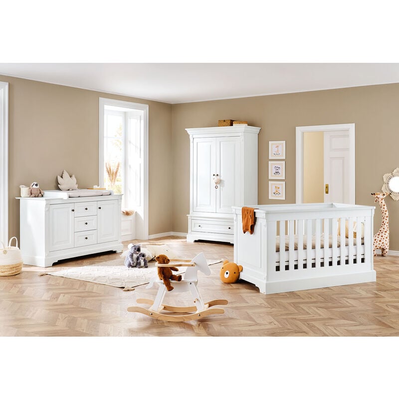 Pinolino - Chambre de bébé 'Emilia' extra large3 pièces : lit de bébé évolutif, commode à langer extra large et armoire à 2 portes - blanc