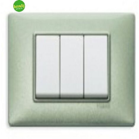 Placca 3 posti 3 moduli tond - q verde pastello.