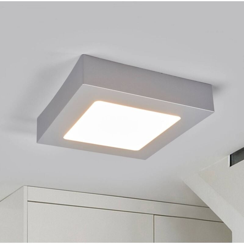 

Lámpara LED de techo Marlo, 3000K angular 18,1cm