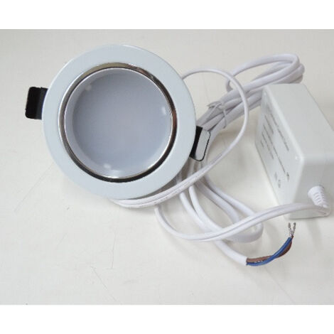 Plafonnier encastré LED 8W Ø 92mm SMD blanc chaud 3000K 654lm avec driver 230V downlight 68° IP44