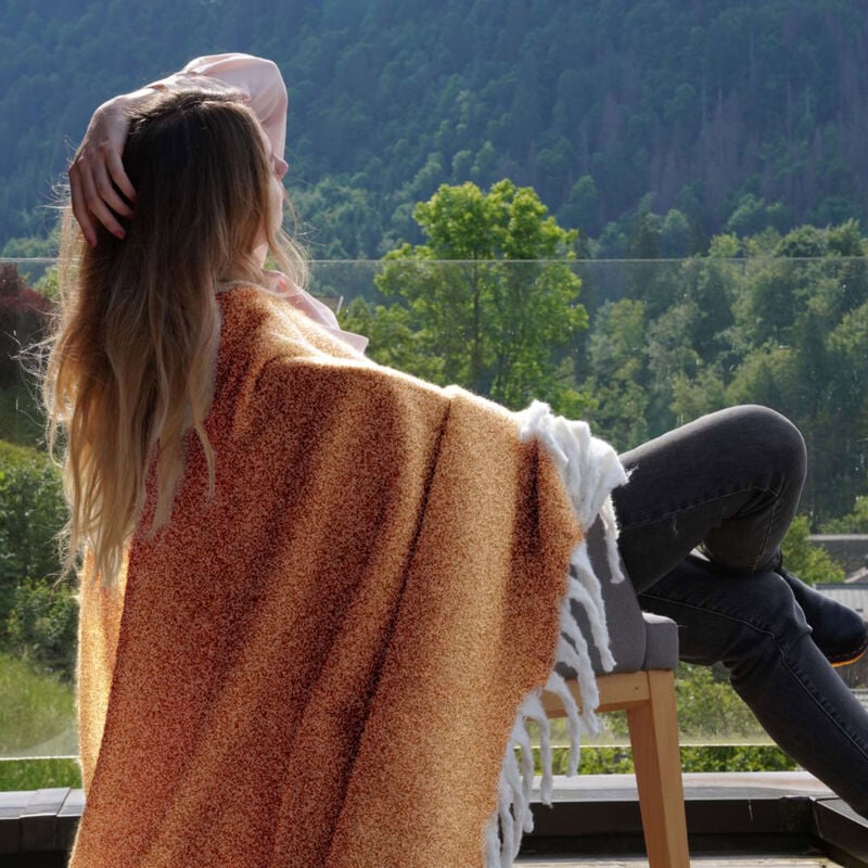 Plaid aspect mohair 100% polyester recyclé HYGGE 70x180 cm