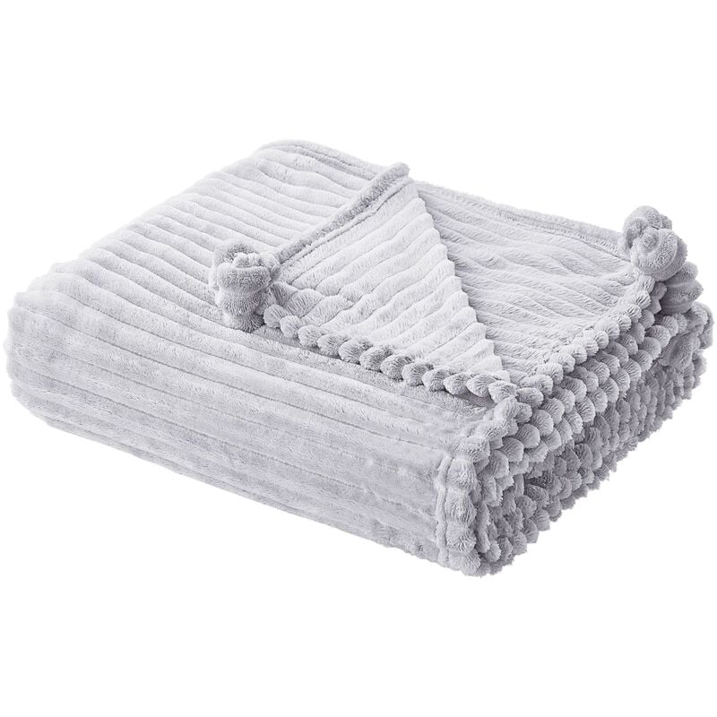 Beliani - Plaid Douillet Décoratif Couvre Lit Gris Clair 150x200 cm Idéal pour Habiller Fauteuil ou Canapé et pour Tout Intérieur Moderne et