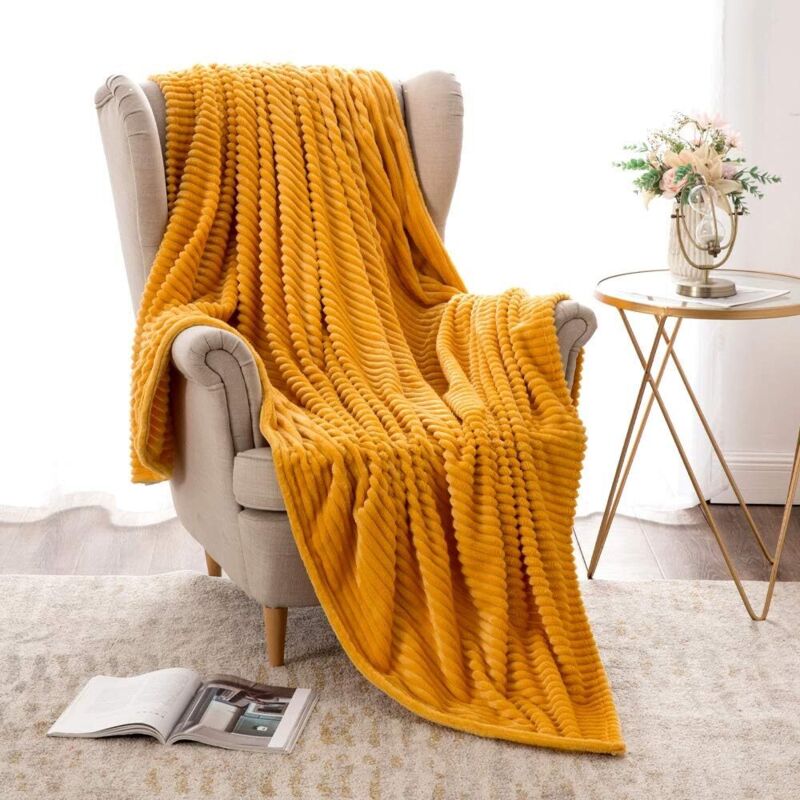 Plaid flanelle velours 150x200 cm, couverture canapé lit 4 saisons, douce fourrure polaire jaune moutarde