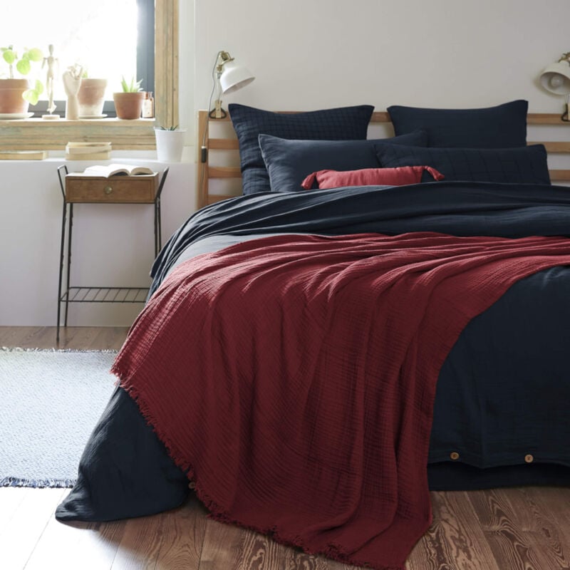 Plaid gaze de coton à franges bordeaux 130x160 cm