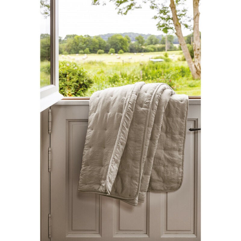 Plaid matelassé aspect lavé-froissé "Angkor" Toison d'Or - Angkor Beige Poudré - 150 x 200 cm
