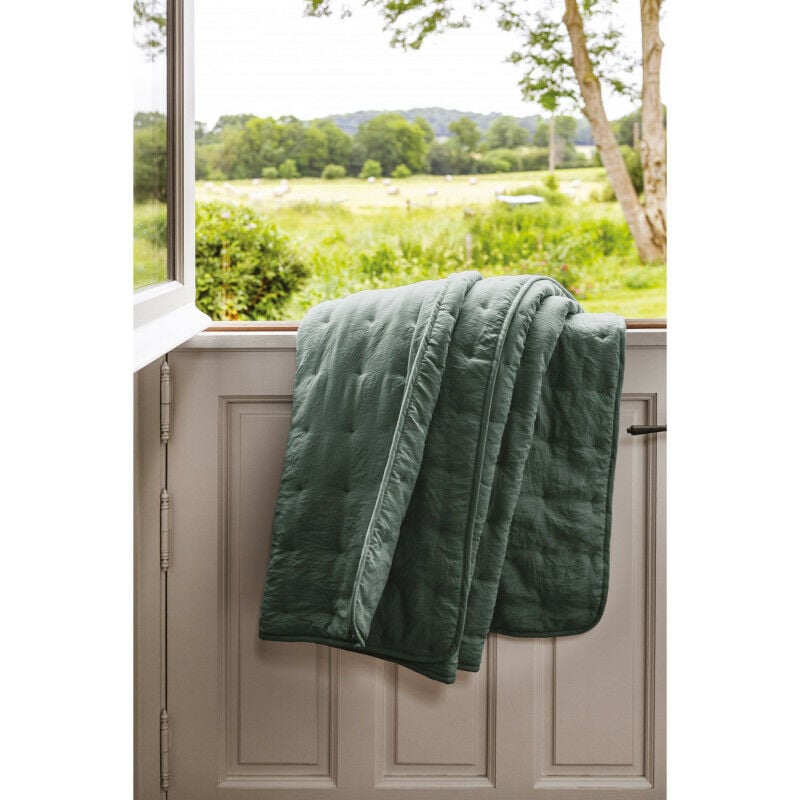 Plaid matelassé aspect lavé-froissé "Angkor" Toison d'Or - Angkor Eucalyptus - 150 x 200 cm