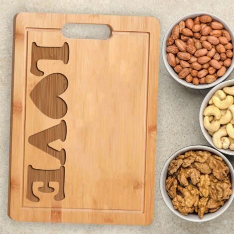 Planche à découper "LOVE" gravé – Cadeau gratitude en bambou élégant