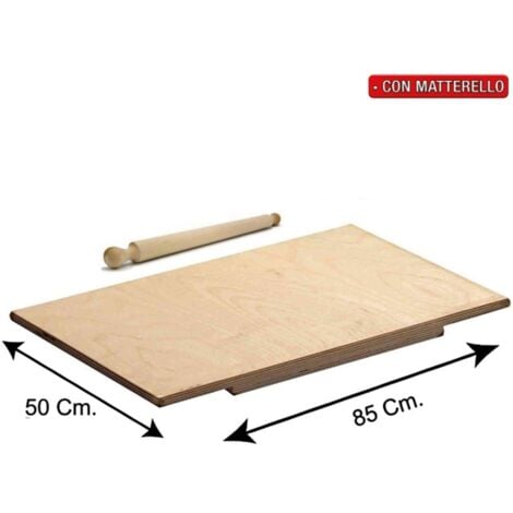 Planche à pâtisserie avec rouleau à pâtisserie