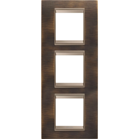 PLAQUE LUX 2+2+2P V MÉTAL LAITON GEWISS GW16227XQ