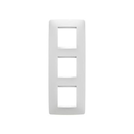 PLAQUE ONE INT. 2+2+2P V BLANC CRÈME GEWISS GW16127TB
