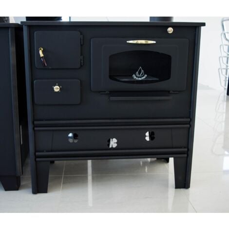 Poêle à bois. Puissance de chauffage de 7 kW. Poêle à combustible solide avec four. Modèle "Prometey Nar Type B"