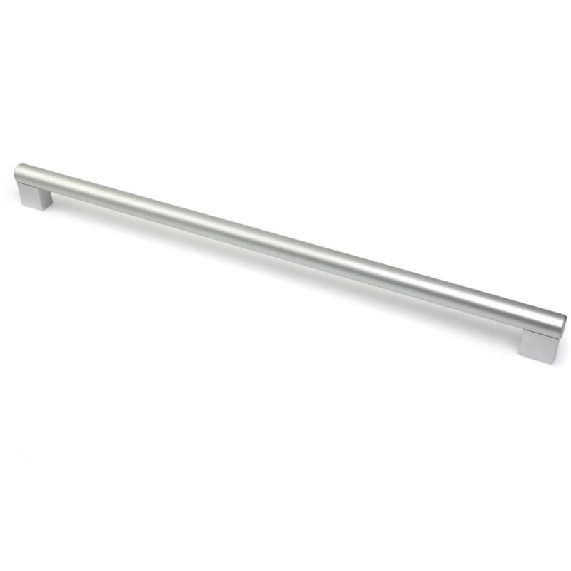 Poignée en aluminium avec finition anodisée mate, dimensions: 486x18x38mm et inserts: 448mm - talla
