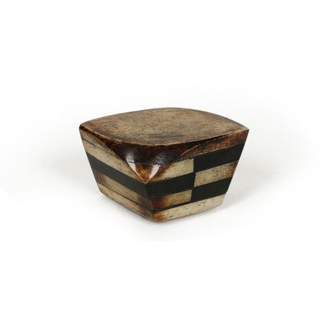 Pomo de resina , dimensiones: 36x23x21mm -
