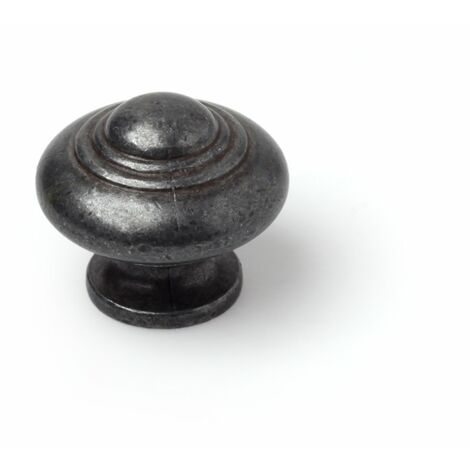 Pomo para Mueble  Estilo Clásico  Fabricado en Zamak  Acabado en Plata Vieja  Medidas 303026 mm  Sistema de Fijación Atornillado  Incluye Tornillos M4  1 Unidad -