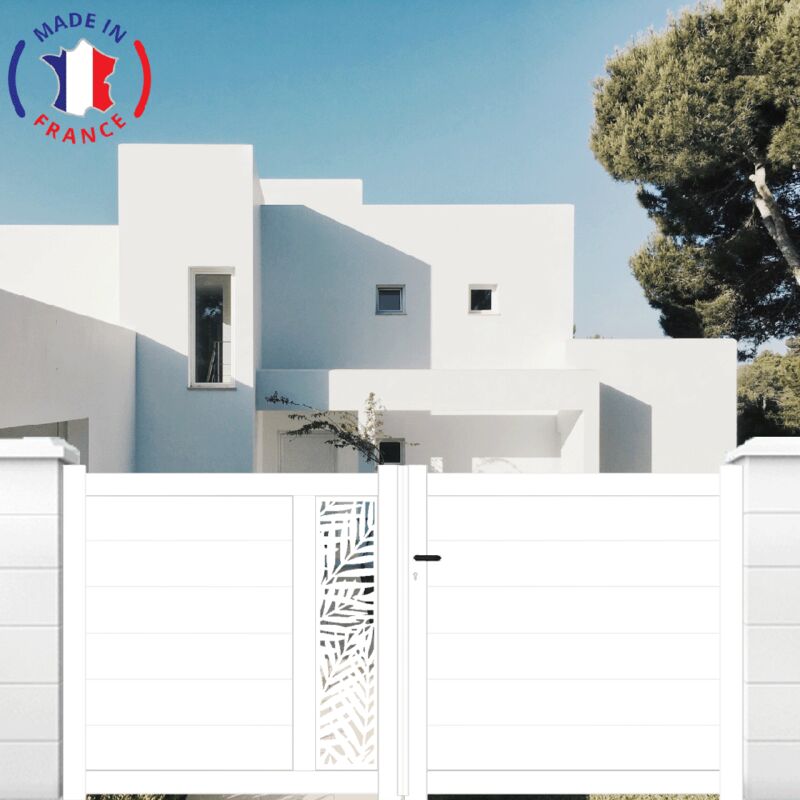 Portail aluminium battant découpe laser en kit dimensions L.3500 (entre piliers) x H.1500 mm Couleurs Blanc (ral 9010)