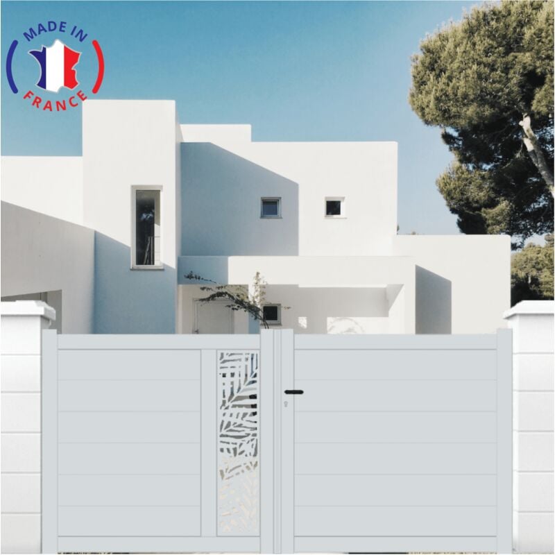Portail aluminium coulissant découpe laser en kit dimensions L.3500 (entre piliers) x H.1500 mm Couleurs Gris clair (ral 7035)