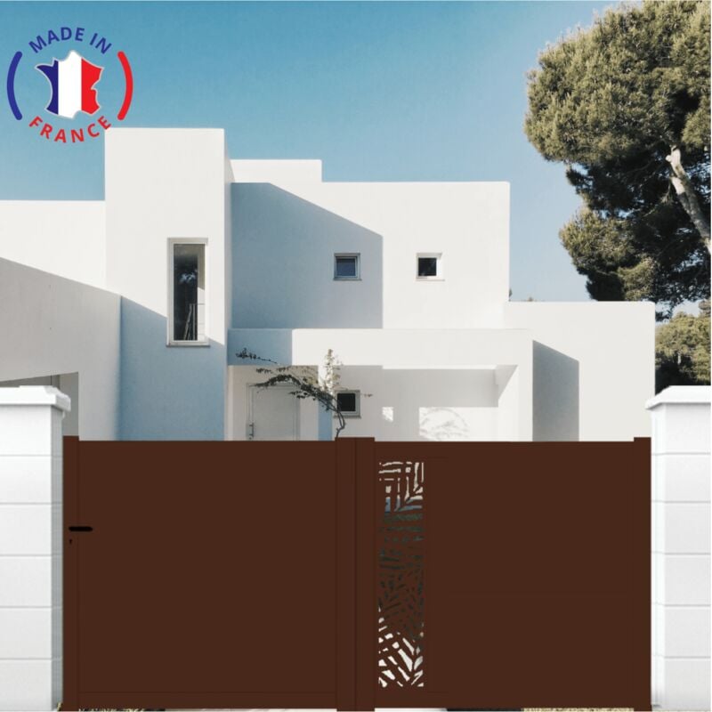 Portail aluminium coulissant découpe laser en kit dimensions L.3000 (entre piliers) x H.1500 mm Couleurs Marron (ral 1247)