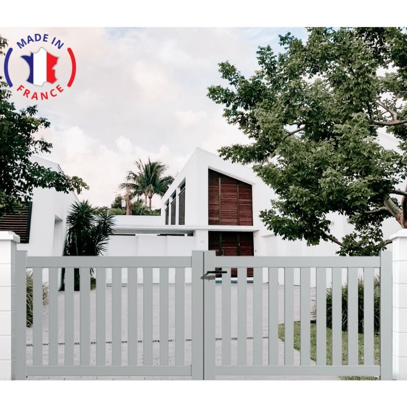 Portail aluminium battant ajouré en kit dimensions L.4000 (entre piliers) x H.1200 mm Couleurs Gris clair (ral 7035)