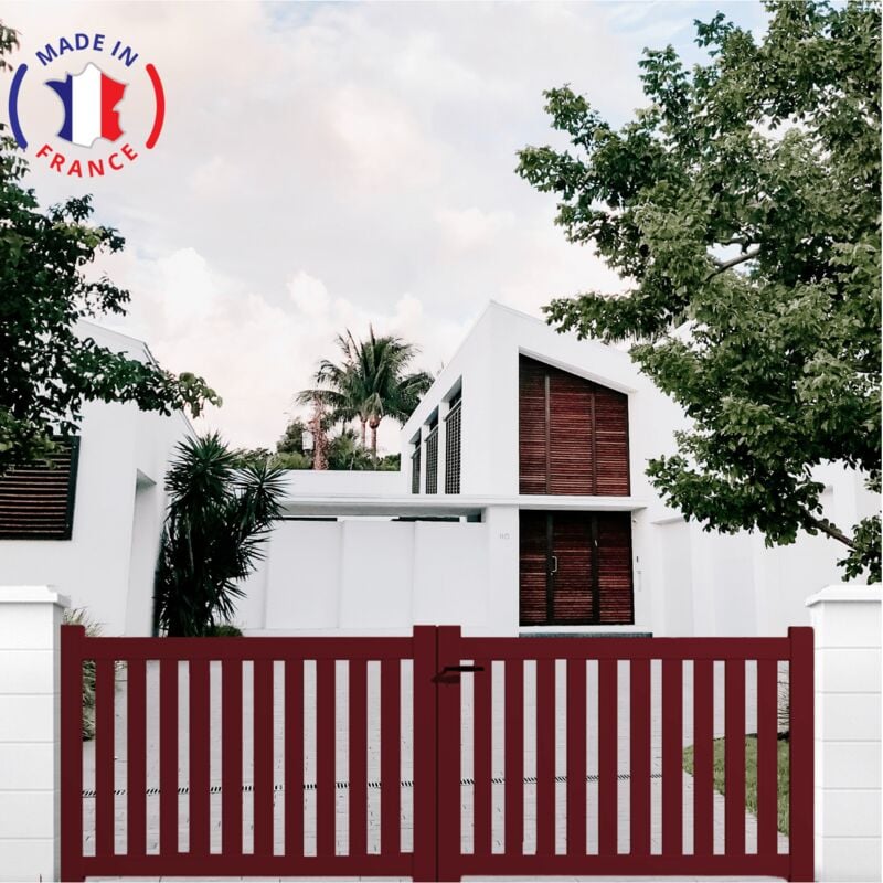 Portail aluminium battant ajouré en kit dimensions L.3500 (entre piliers) X H.1200 mm Couleurs Rouge (RAL 3004)