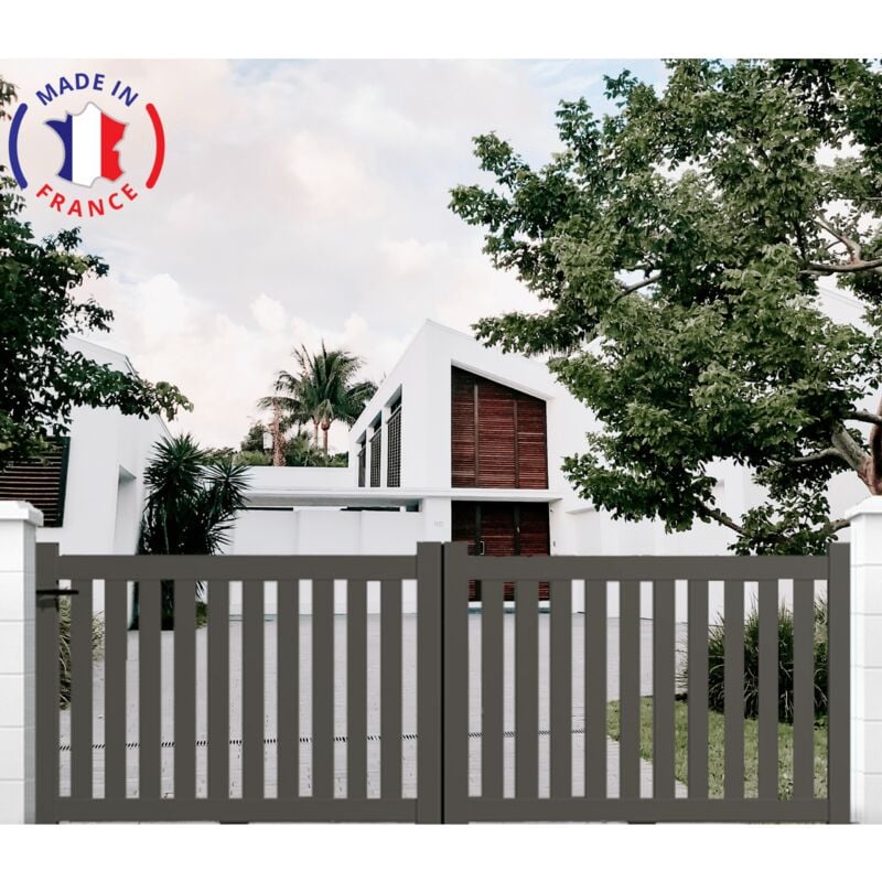 Portail aluminium coulissant ajouré en kit dimensions L.3000 (entre piliers) x H.1200 mm Couleurs Gris quartz (ral 7039)