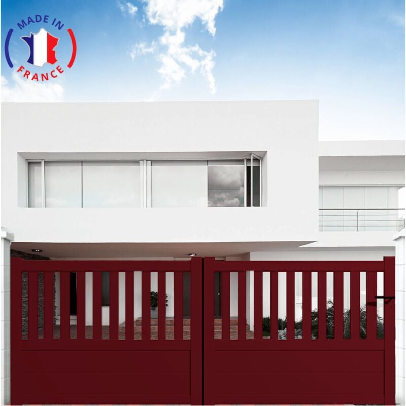 Portail aluminium coulissant semi-ajouré en kit dimensions L.3000 (entre piliers) x H.1300 mm Couleurs Rouge (ral 3004)