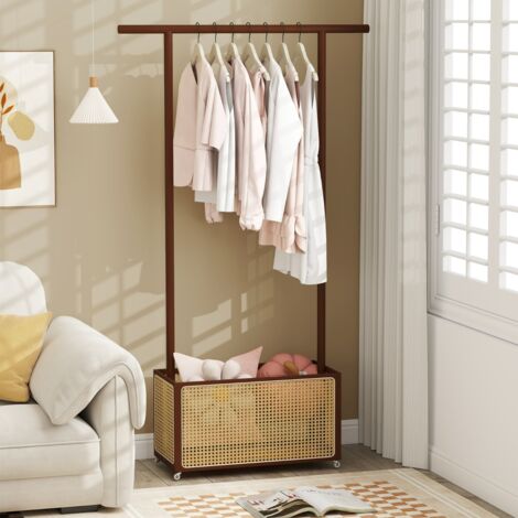 Porte-Vêtements en Bambou Porte-Manteau avec Panier de Rangement en Rotin PE et Roues Portant à Vêtements Roulant Rail de Suspension Marron