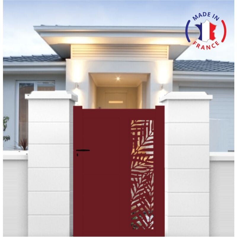 Portillon aluminium découpe laser en kit dimensions L.1000 (entre piliers) x H.1500 mm Couleurs Rouge (ral 3004)