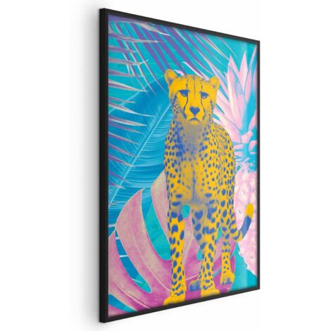 Póster de leopardo exótico: retrato colorido de un guepardo sobre un fondo de hojas tropicales.