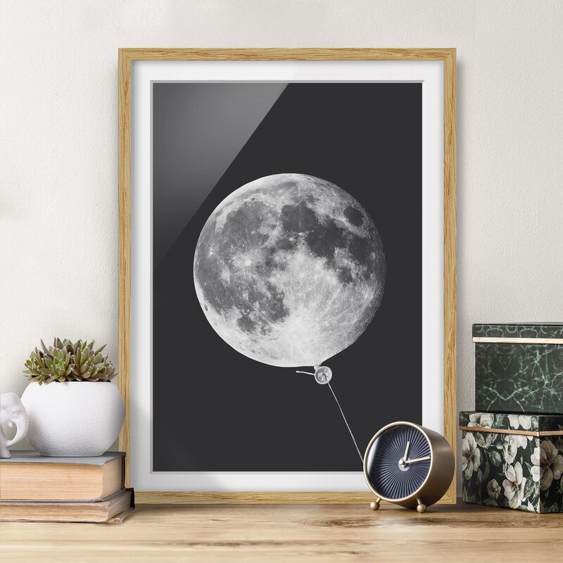 

Póster enmarcado - Balloon Con La Luna Dimensión LxA: 70cm x 50cm, Marco: Roble