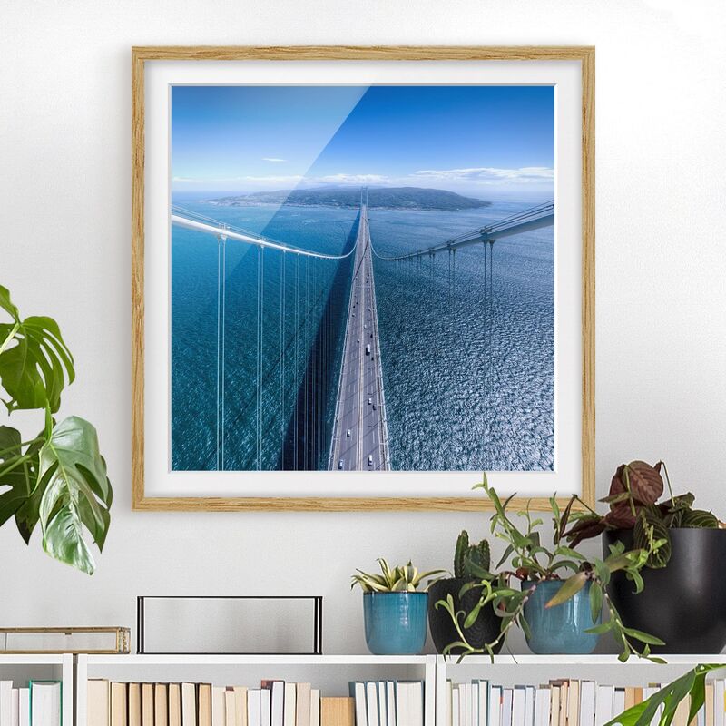

Póster enmarcado - Bridge to the Islanda Dimensión LxA: 20cm x 20cm, Marco: Roble
