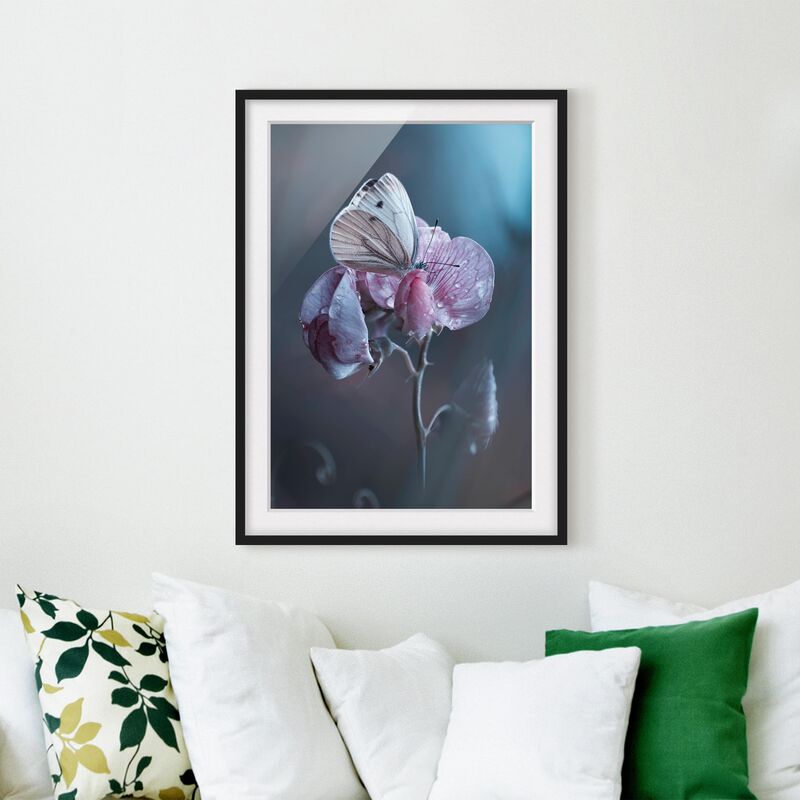 

Póster enmarcado - Butterfly In The Rain Dimensión LxA: 70cm x 50cm, Marco: Negro