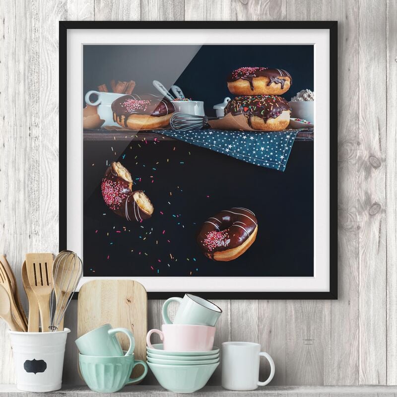 

Póster enmarcado - Donuts From The Kitchen Shelf Dimensión LxA: 50cm x 50cm, Marco: Negro