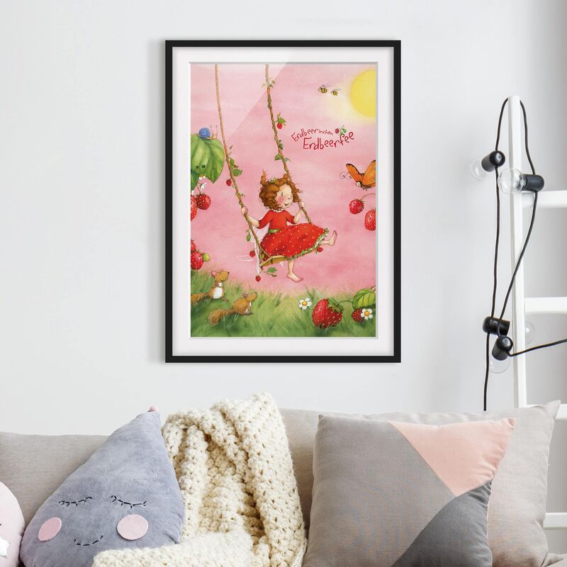 

Póster enmarcado - Erdbeerinchen Erdbeerfee - Baumschaukel Dimensión LxA: 100cm x 70cm, Marco: Negro