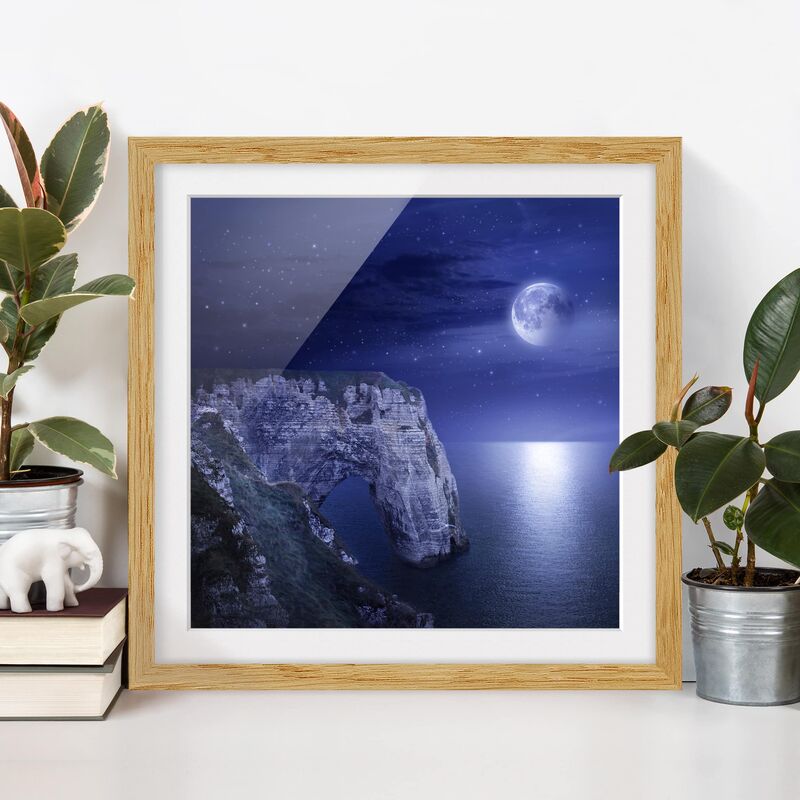 

Póster enmarcado - Étretat In The Moonlight Dimensión LxA: 50cm x 50cm, Marco: Roble