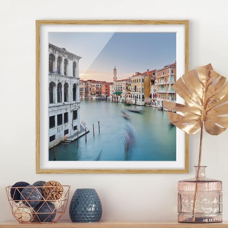 

Póster enmarcado - Grand Canal View Of The Rialto Bridge Venice Dimensión LxA: 70cm x 70cm, Marco: Roble