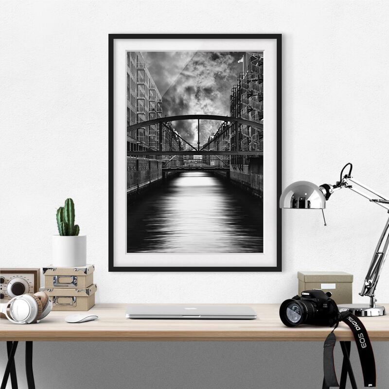 

Póster enmarcado - Hamburg'S Other Side Dimensión LxA: 40cm x 30cm, Marco: Negro