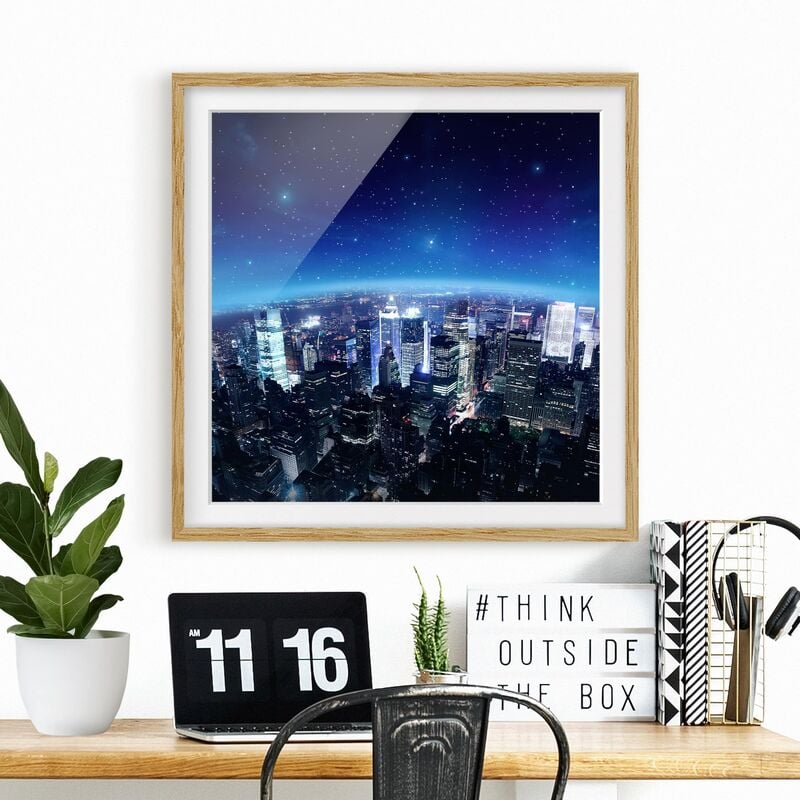 

Póster enmarcado - Illuminated New York Dimensión LxA: 70cm x 70cm, Marco: Roble