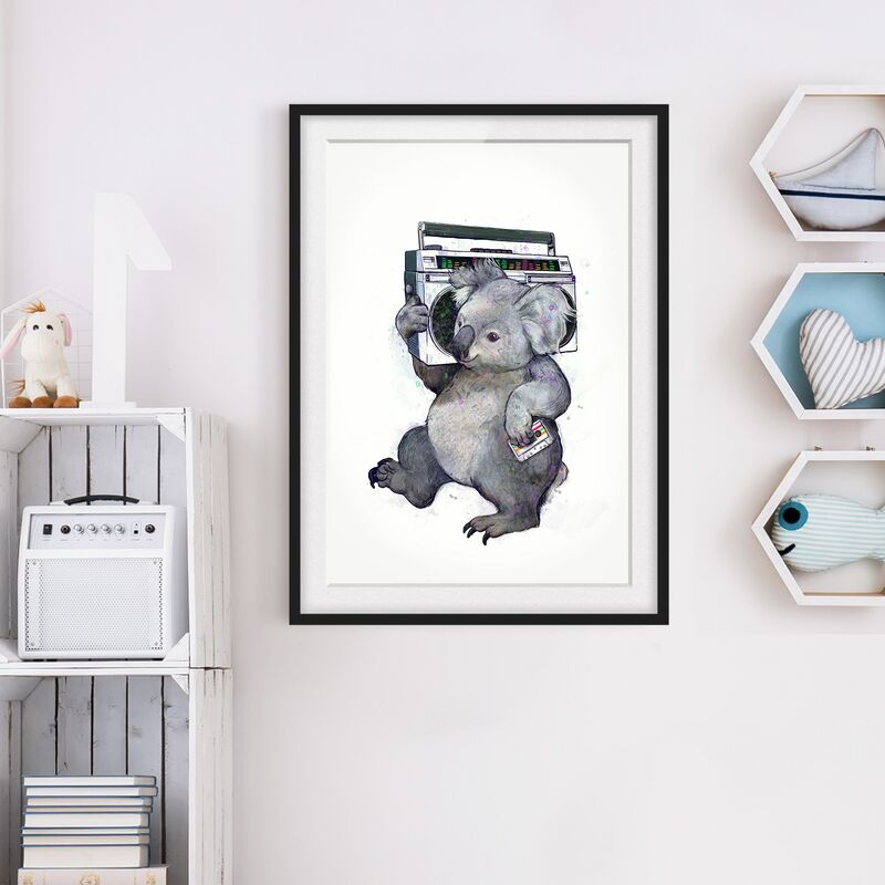 

Póster enmarcado - Illustrazione Koala Con Radio pittura Dimensión LxA: 100cm x 70cm, Marco: Negro