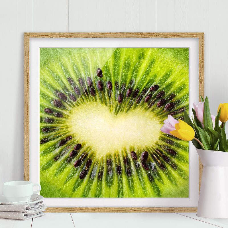 

Póster enmarcado - Kiwi Heart Dimensión LxA: 30cm x 30cm, Marco: Roble