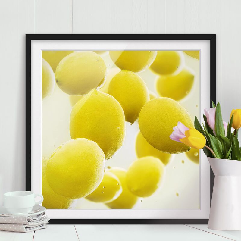 

Póster enmarcado - Lemon In The Water Dimensión LxA: 70cm x 70cm, Marco: Negro