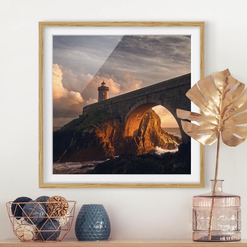 

Póster enmarcado - Lighthouse At The Bridge Dimensión LxA: 20cm x 20cm, Marco: Roble